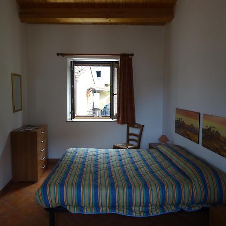 Hysnara Affittacamere Isnello Exterior foto
