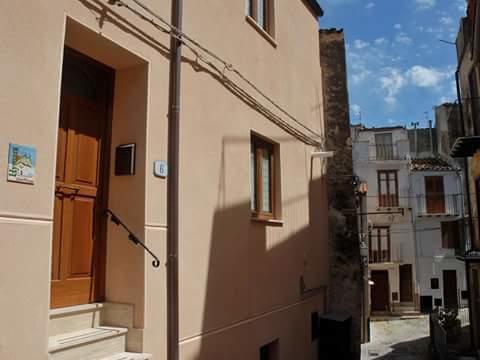 Hysnara Affittacamere Isnello Exterior foto